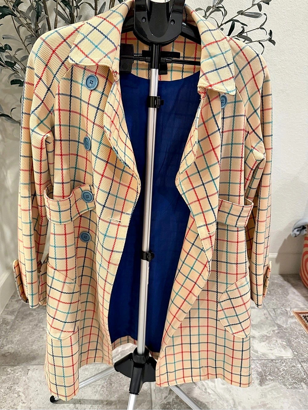 Marc Jacobs Plaid Trench Coat in Beige & Blue Size Small (Size 4/6) Like New
